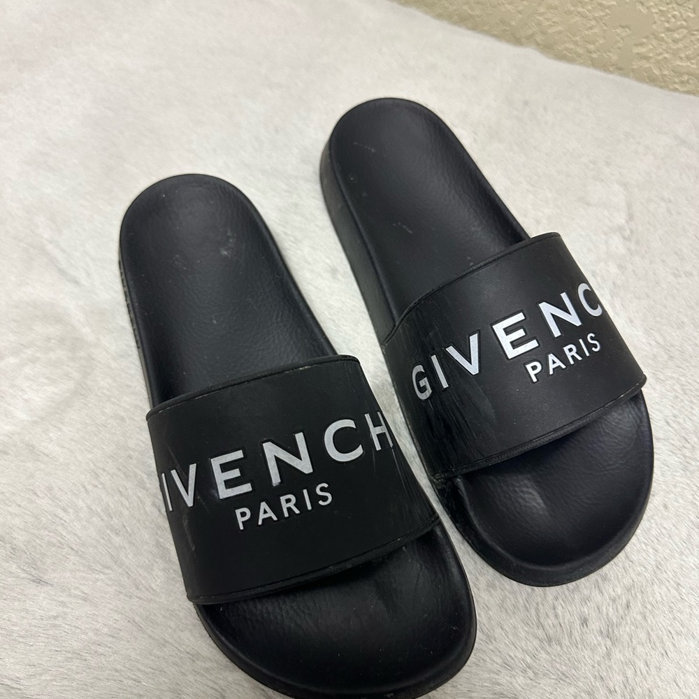 Givenchy Black Logo Slides